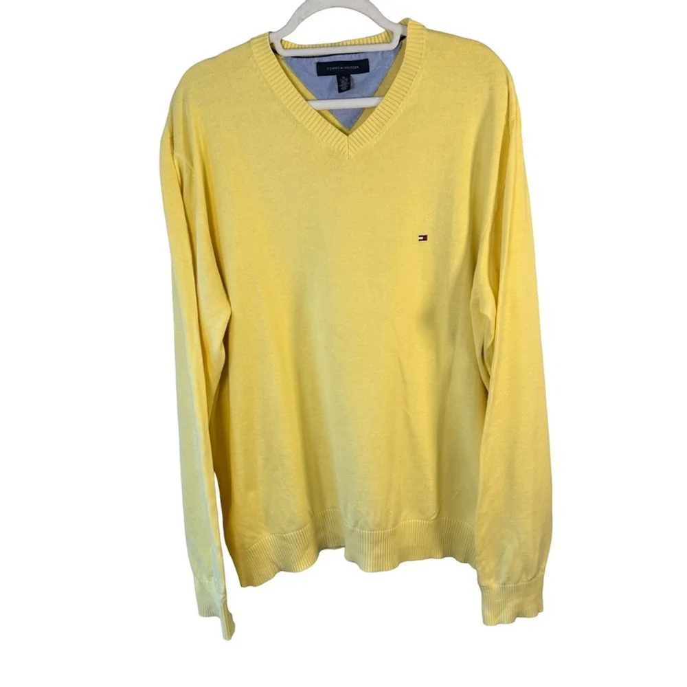 Tommy Hilfiger Men's V-Neck Sweater in Bright Yellow Size XL Classic Preppy